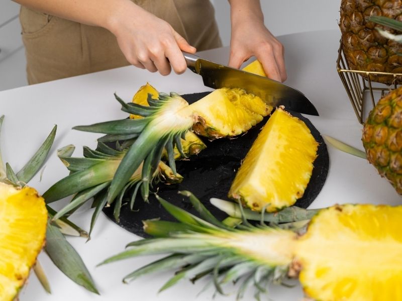Sorbete de piña: un refresco ligero y saludable para tomar en días de calor