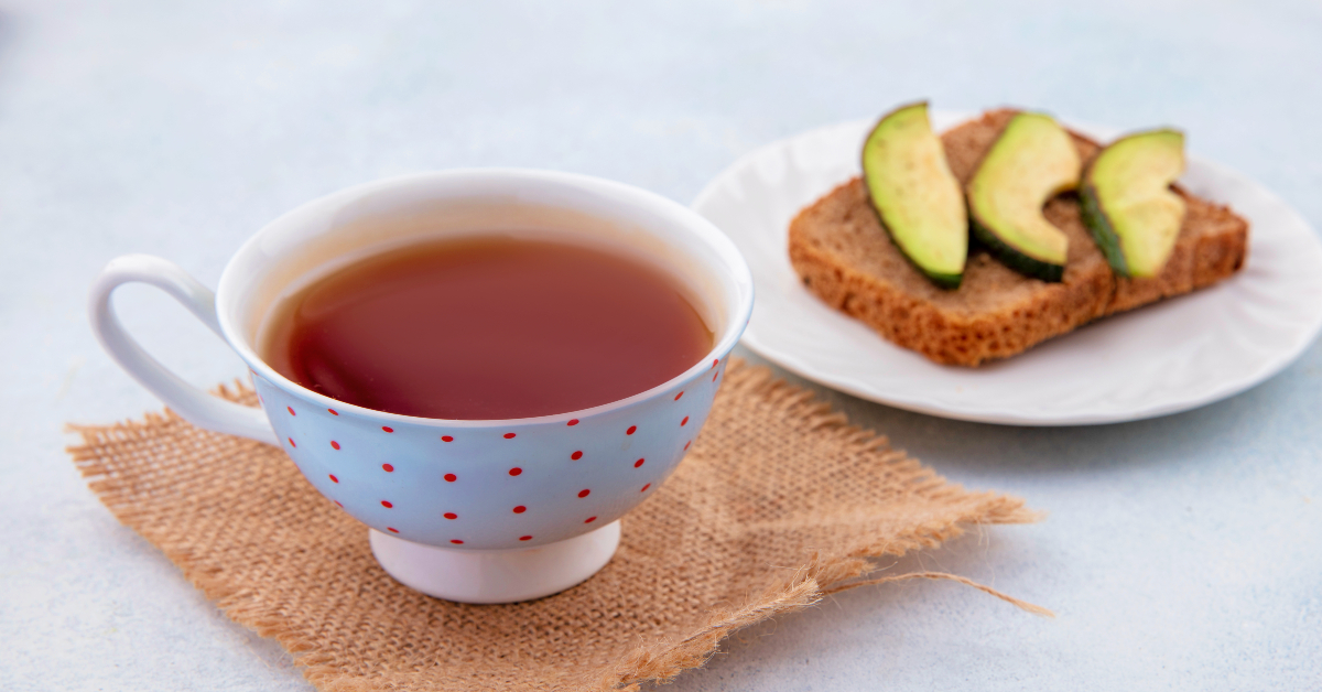 Té de aguacate descubre sus beneficios y cómo tomarlo correctamente