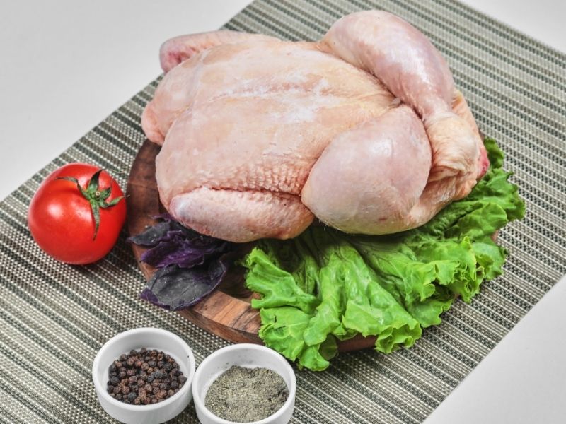 Prepara una deliciosa cena a la mexicana para Acción de gracias con un pollo asado al horno