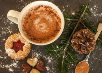 Batido de chocolate y otras bebidas con leche para que los niños disfruten junto a las típicas galletas de Navidad